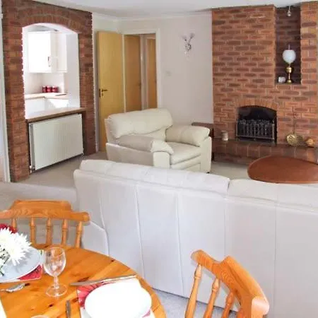 9 Bancroft Place-3