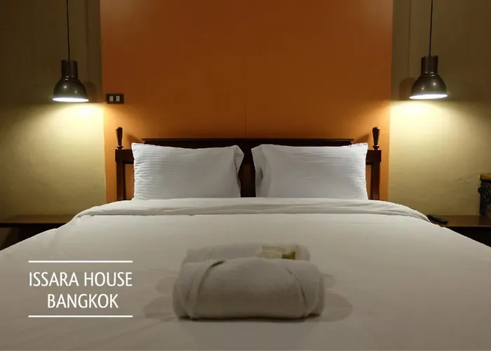 Issara House Bangkok Hotel