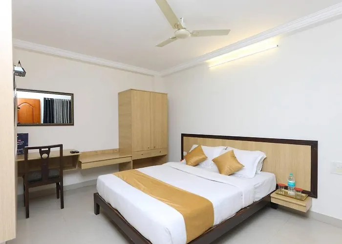 Hotel Half Moon Chennai