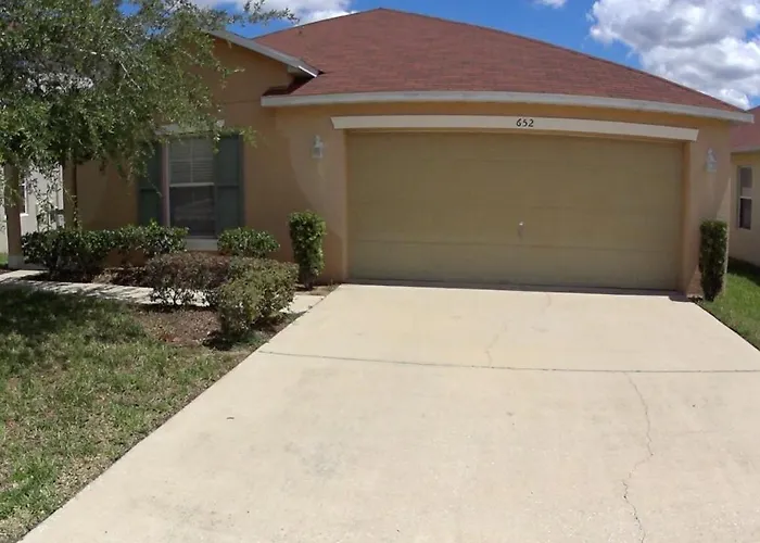 Four-Bedroom Pool Home Kissimmee Orlando