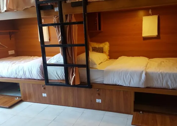 Elegance Hostel Dubai