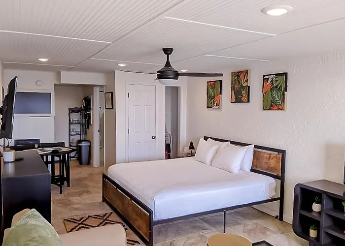 Ambassador C5 Hotel Panama City Beach