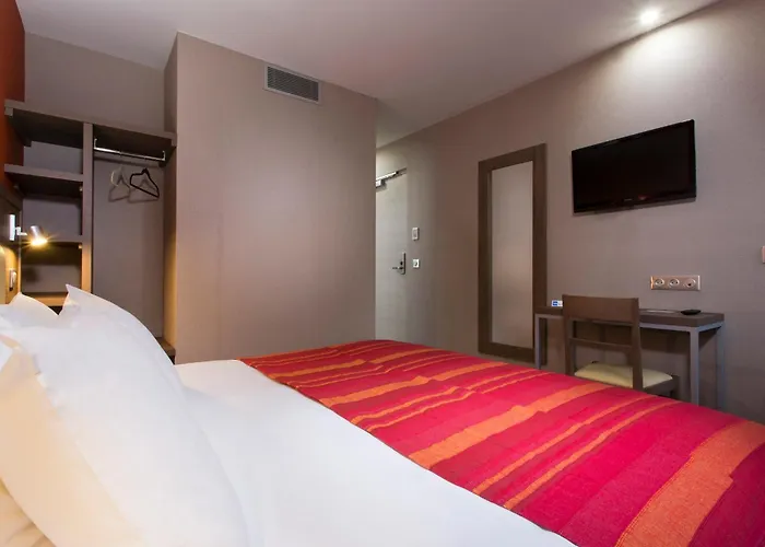 Hotel Des Pavillons Paris