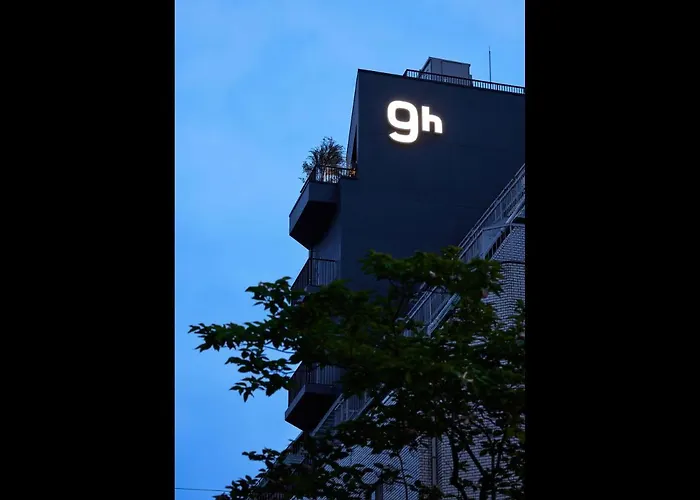 9H Nine Hours Woman Shinjuku Tokyo