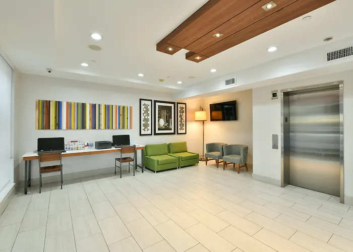 Country Inn & Suites By Radisson, Staten Island New York