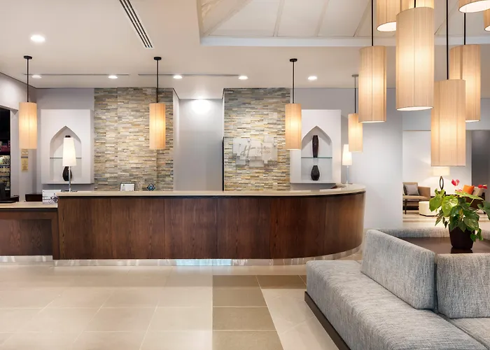 Holiday Inn Express Dubai Safa Park By Ihg