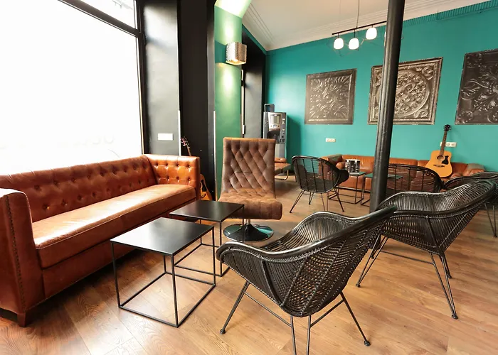 Arty Paris Porte De Versailles By River