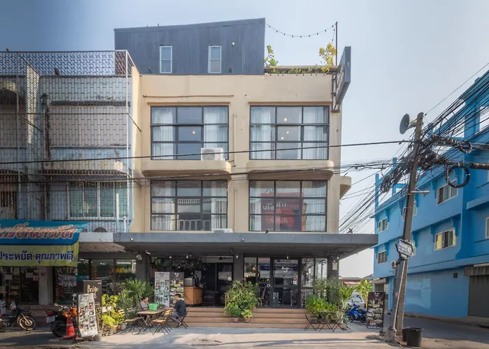 Beige Poshtels + Netflix Hostel Bangkok