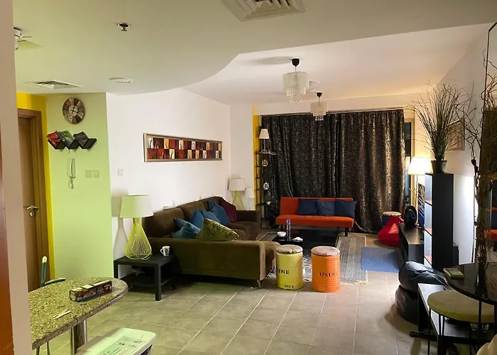 Travelers Backpackers Hostel Dubai