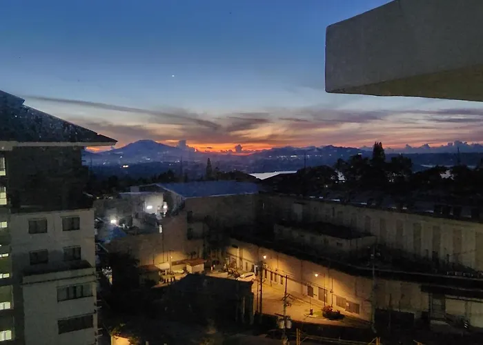 Lucky East Serin With Netflix Disneyplus Freecoffeetea & Recliner Tagaytay City