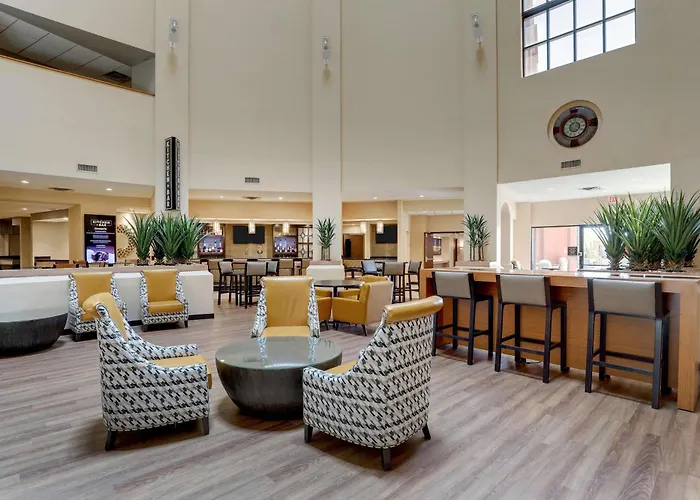 Drury Inn & Suites Phoenix Airport