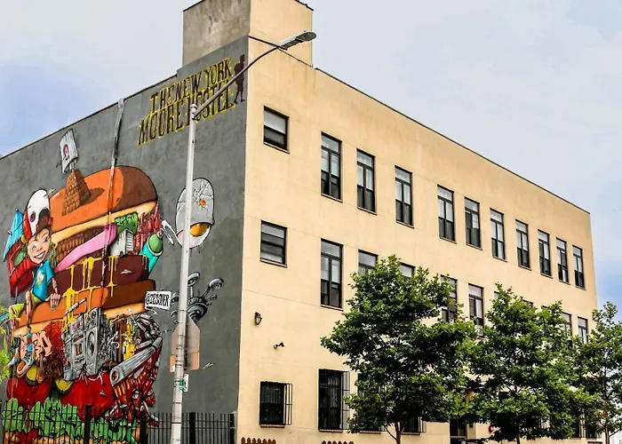 Ny Moore Hostel New York