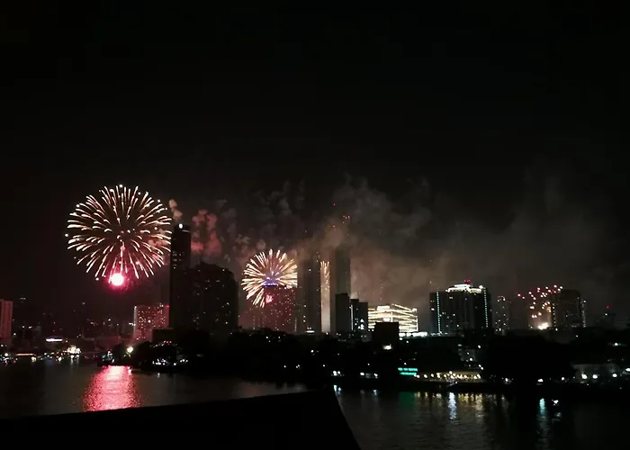 Pier 808 Hostel Bangkok