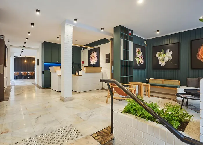 Hotel Beauquartier Montmartre Paris