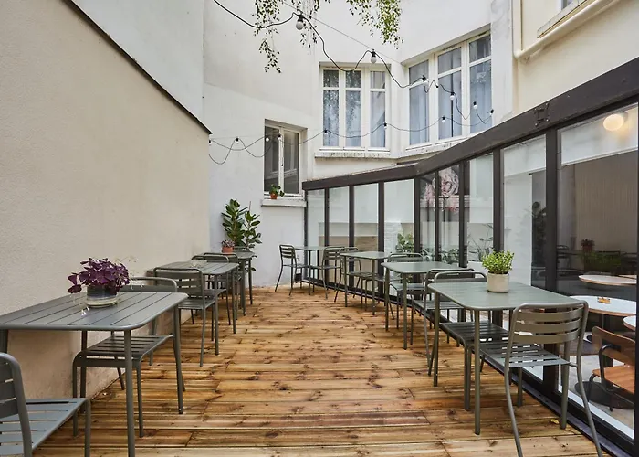 Hotel Beauquartier Montmartre Paris