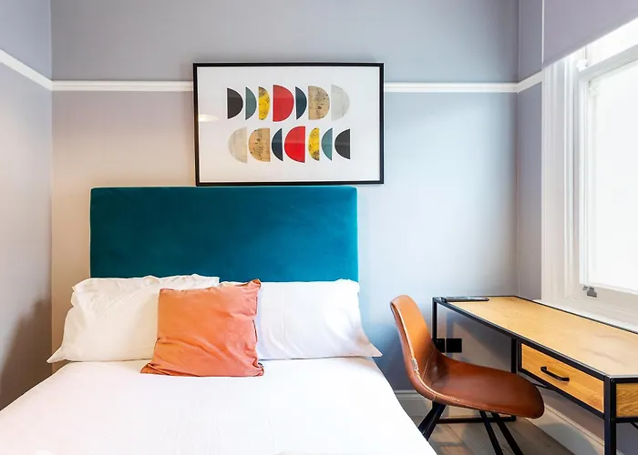 Kensington Rooms - Philbeach Gardens London