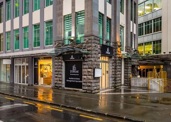 Condo In Queen St Cbd W Pool And Gym Zodiak Stays Auckland