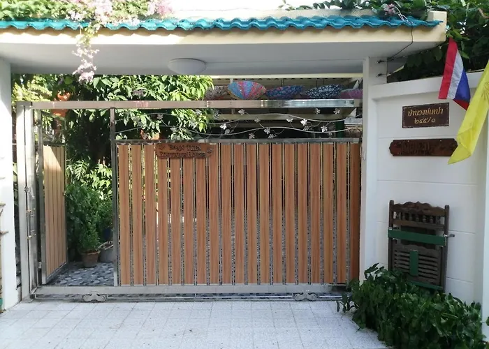 Baan Tepa Boutique House Bed & Breakfast Bangkok