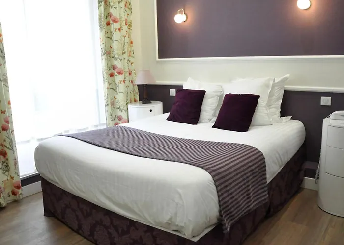 Hotel Des Arts - Cite Bergere Paris