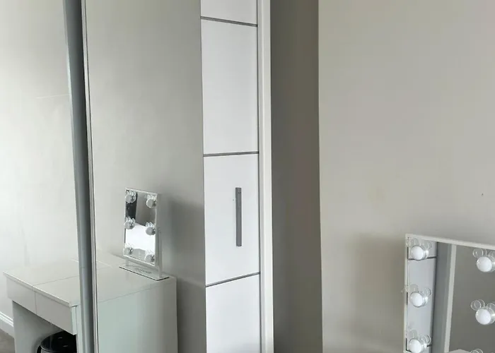 Kensington House Hotel London