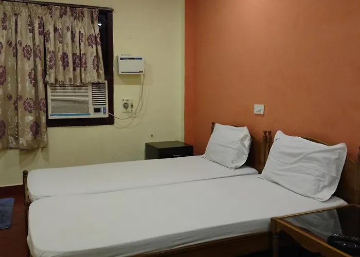 Thangam Balaji Guest House -Near Us Consulate And Vfs Global Application Chennai