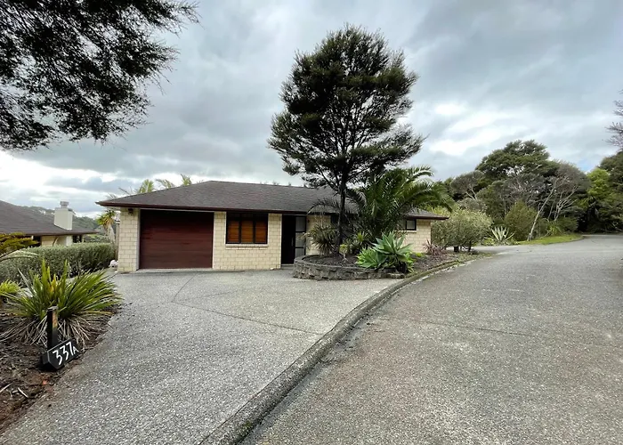 Charming Home Near Nature Auckland