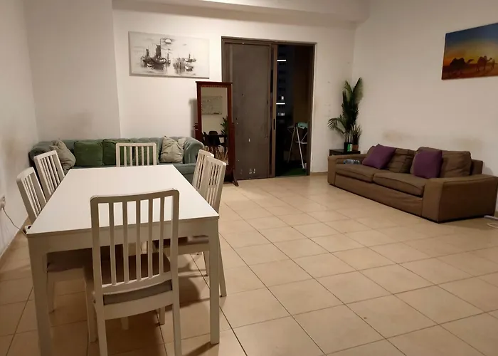 Dxb Backpackers Hostel Dubai