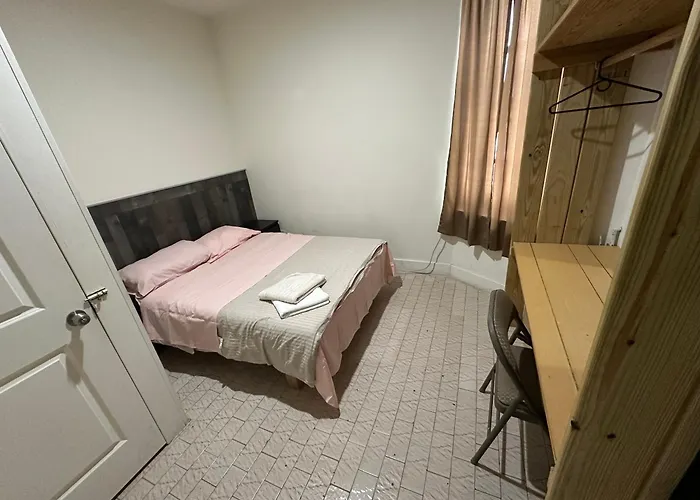 Hudson Yard 408 Hostel New York