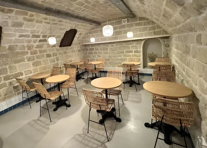 Hipotel Paris Pere-Lachaise Republique