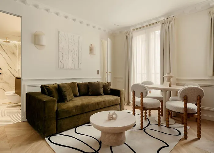 Hotel Leon Paris