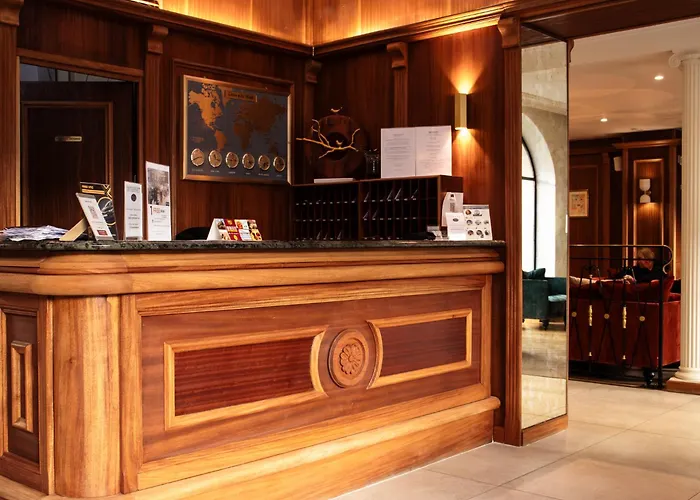 Hotel Derby Eiffel Paris