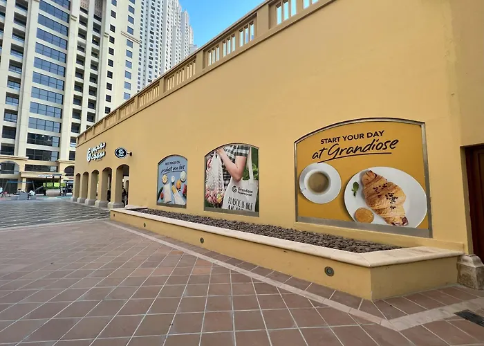 Robin House Mix Dormitory Jbr Dubai