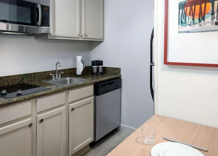 Homewood Suites By Hilton Tampa Airport - Westshore