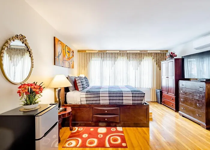 Spacious Comfy Room In Cozy Classy Duplex New York