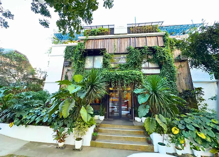 Cabins By Eco Hotels Tagaytay City