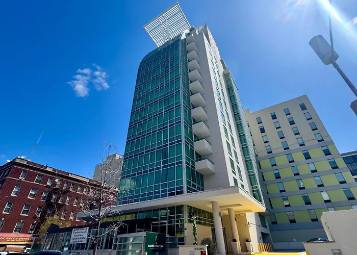 Napx Pods At Lic Manhattan View New York