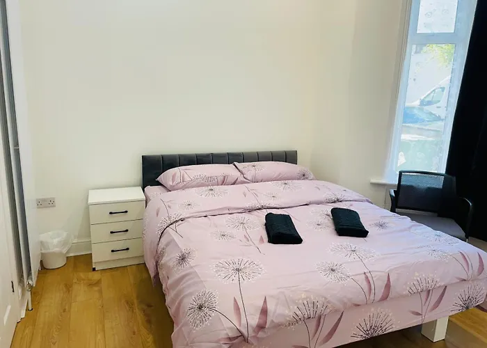 Oyo Dorset House At Upton Park Hotel London