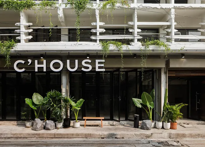 C'House Bangkok Hostel
