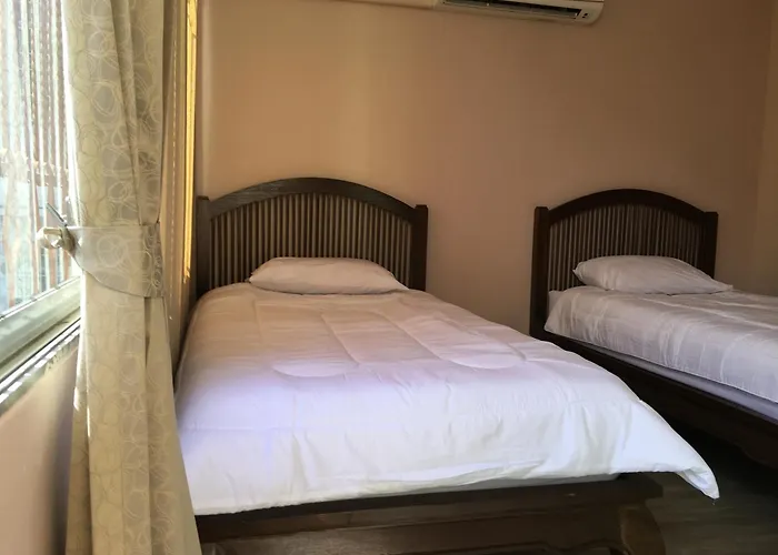 The Grand Palace Hotel Bangkok