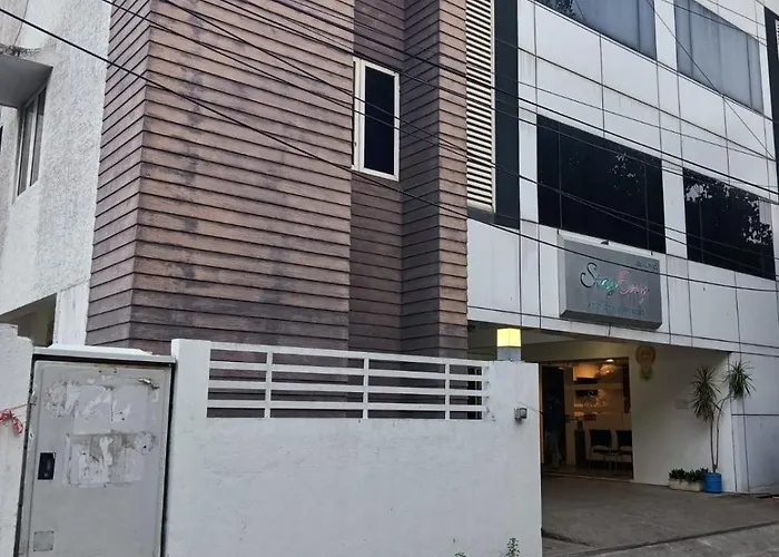 Stayeasy Tiruvanmiyur Chennai