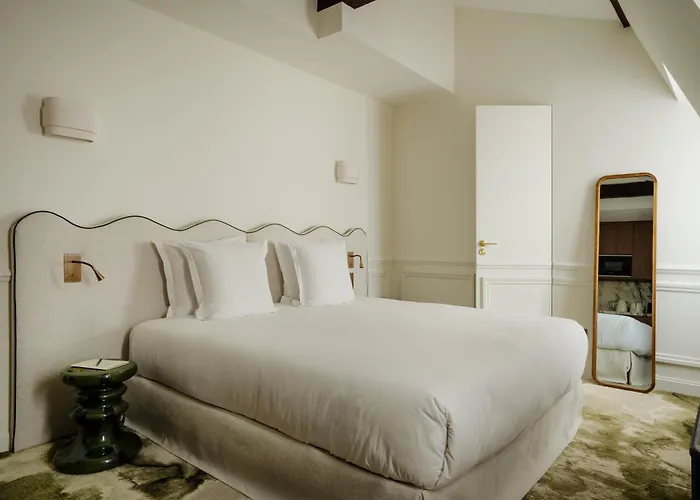 Leon Hotel Paris