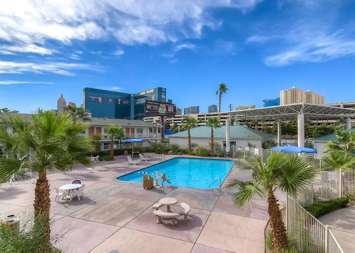 Tropicana Stays By Townhouse Las Vegas