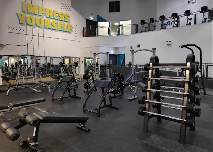Cheap Quiet Double Room In Park Royal With Off-Site Gym Access To Showers London