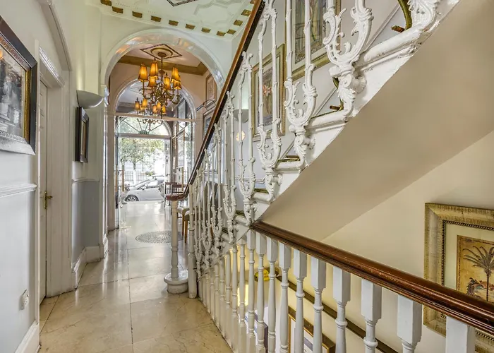 Opulence Boutique Hotel London