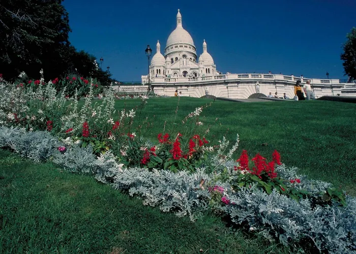 Ibis Paris Montmartre Sacre-Coeur Hotel