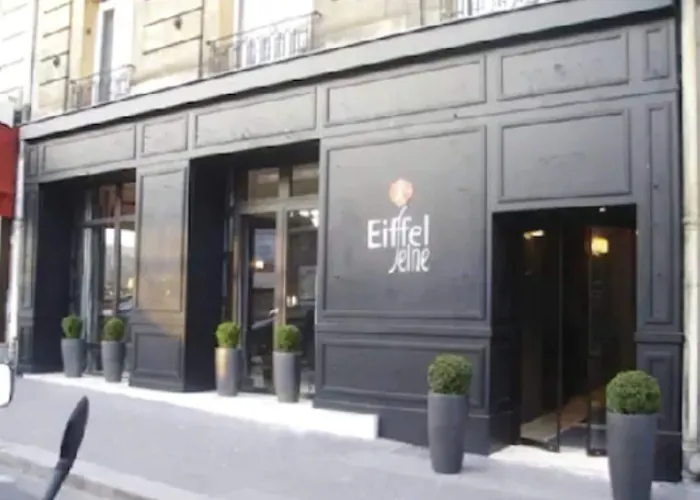 Hotel Eiffel Seine Paris