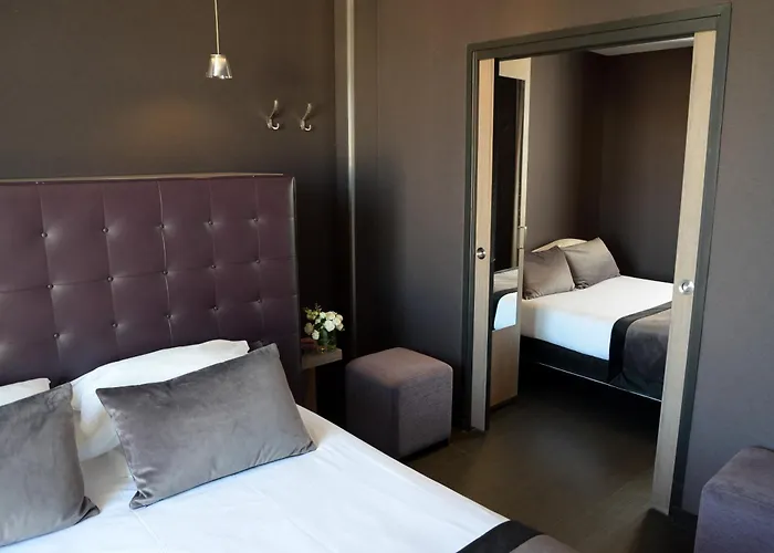 Hotel Saint-Charles Paris