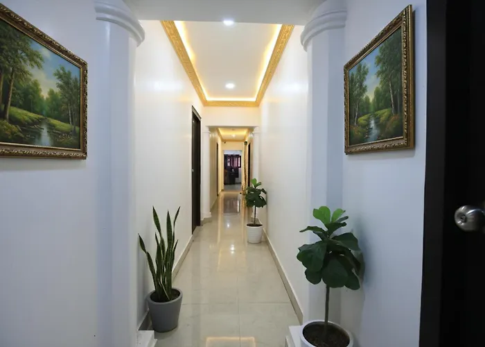 Via Lloyds Inn Chennai