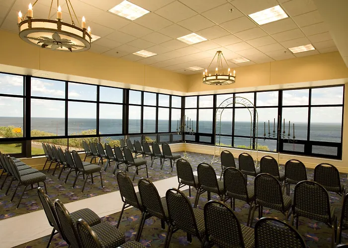 Edgewater Waterpark Hotel Duluth