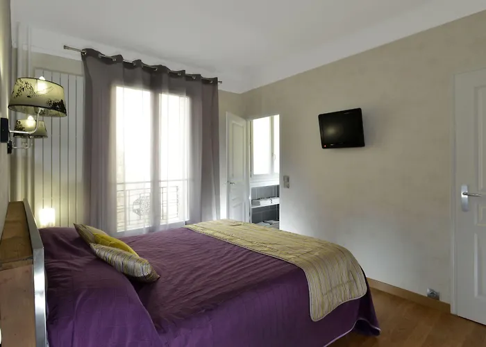 Carladez Cambronne Hotel Paris